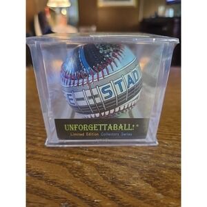 New York Yankees Yankee Stadium Unforgettaball Collectors Series New Sealed Read